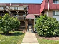 Building Photo - 1875 Tall Oaks Dr