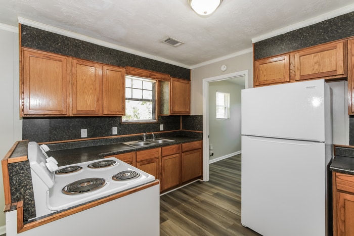 Building Photo - 2505 Teakwood Dr