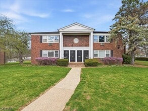 Building Photo - 115 Pitney Pl