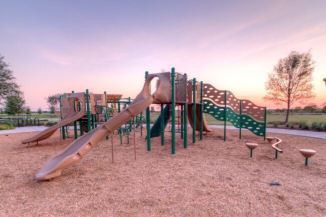Building Photo - 12927 California Palm Ct