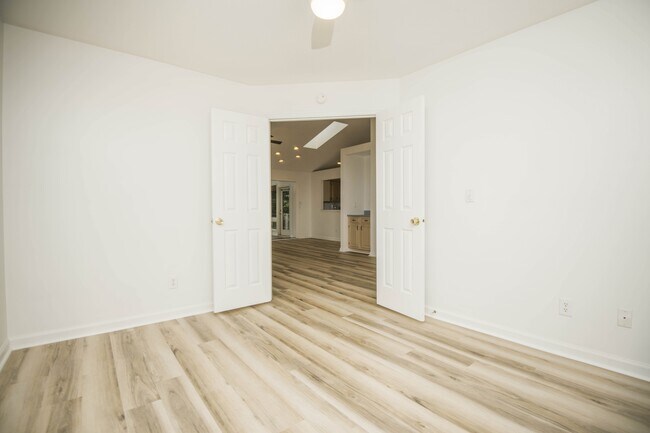 Building Photo - 106 Oohleeno Way