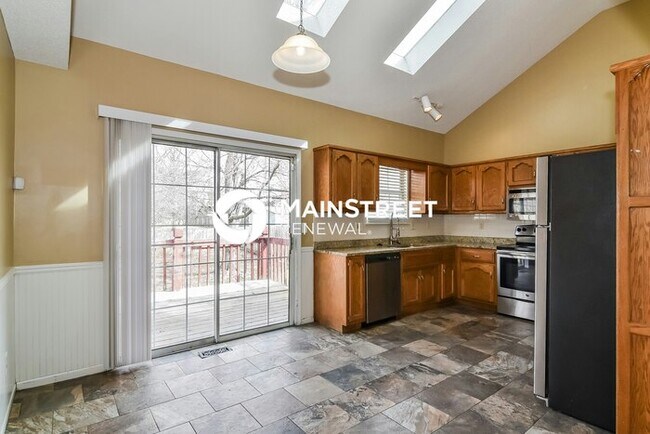 Building Photo - 208 W Calico Dr
