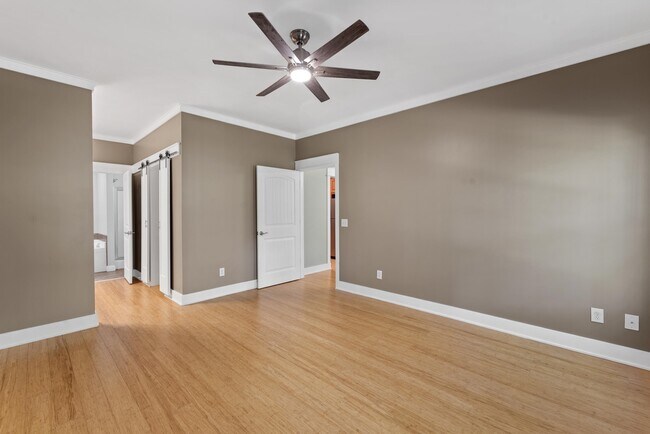Building Photo - 129 Moudy Ln