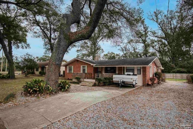 Building Photo - 6314 White Oak Dr