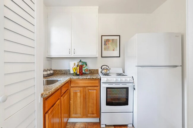 Building Photo - 931 Chestnut St