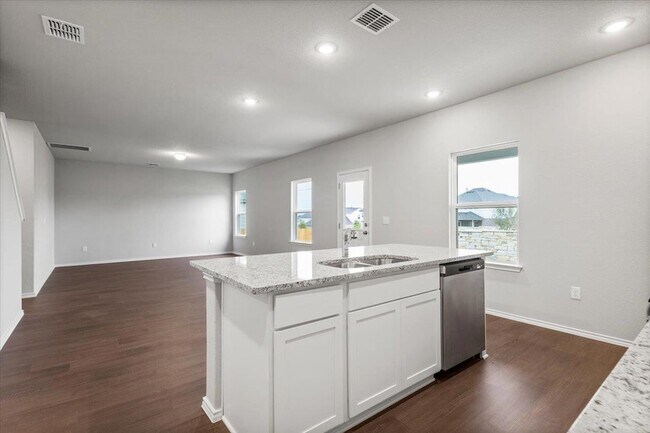 Building Photo - 5004 Sea Salt Dr