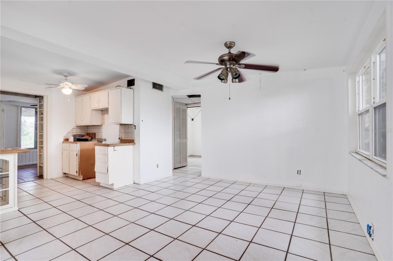 Building Photo - 12036 105th St