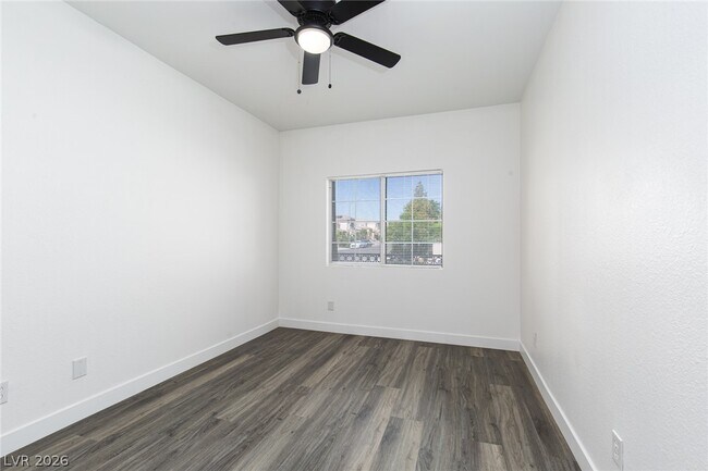 Building Photo - 3790 Crest Horn Dr