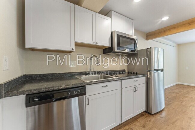 Building Photo - 1115 13th St