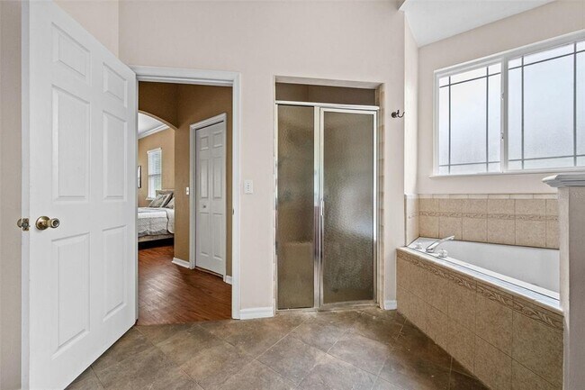 Building Photo - 8629 SW 80th Pl