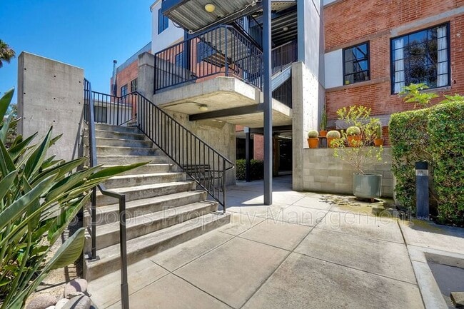 Building Photo - 3940 7th Ave
