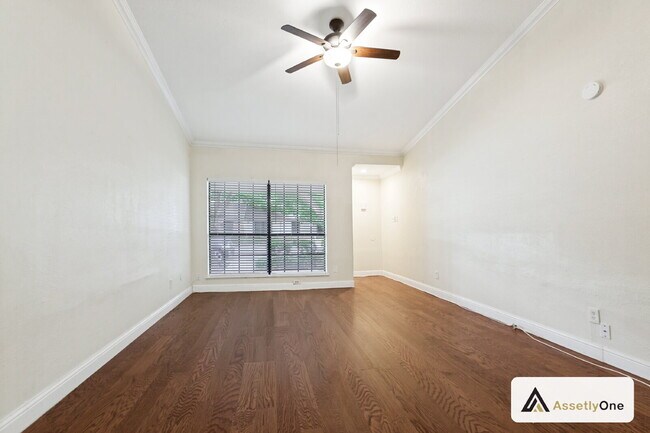Building Photo - Updated North Dallas Townhome | 2 Pools | Clubhouse | Richardson ISD | Private Backyard