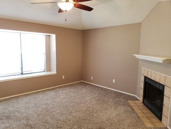 Building Photo - Adorable Home in the Grapevine-Colleyville ISD