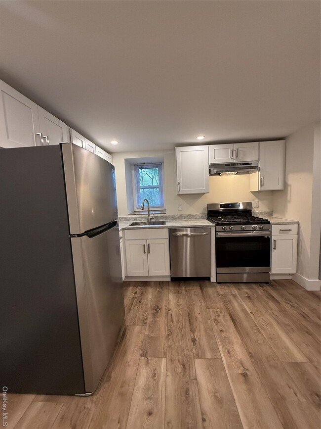 Building Photo - 32 Ketchum Rd