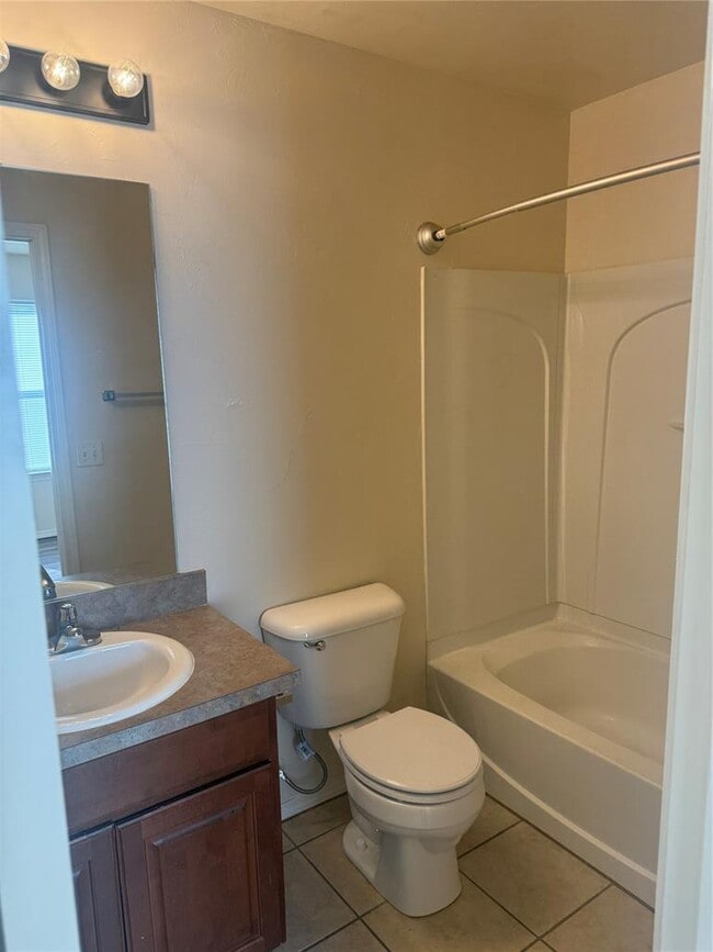 Building Photo - 1609 NW 150th Terrace