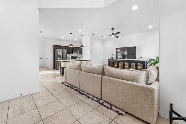 Building Photo - 201 Old Course Rd