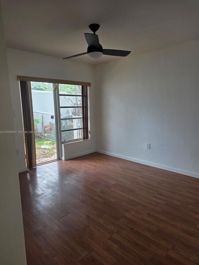 Building Photo - 8404 SW 102nd Pl