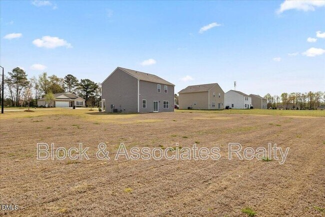 Building Photo - 97 Long Mdw Ln