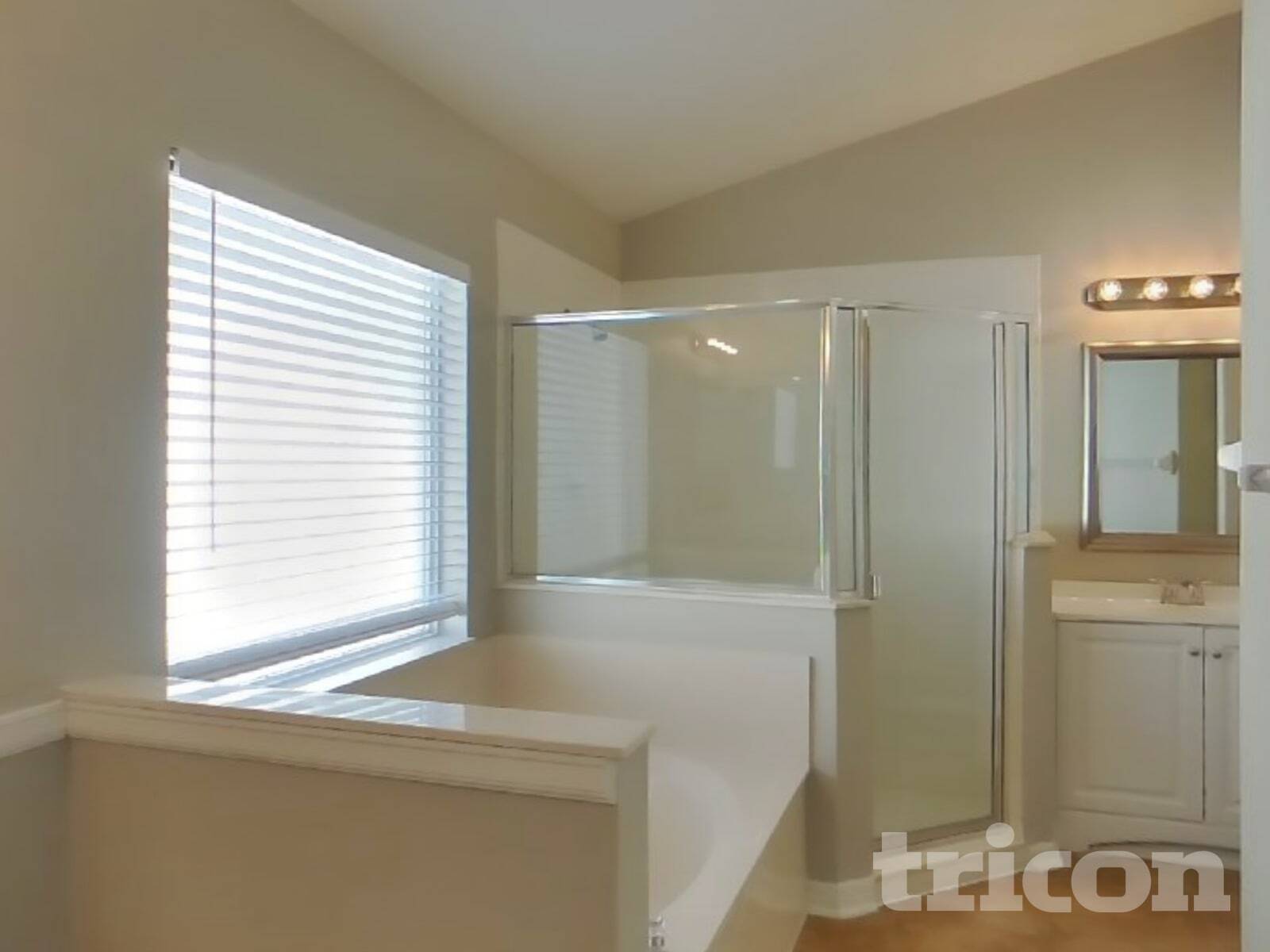 Building Photo - 545 Randon Terrace