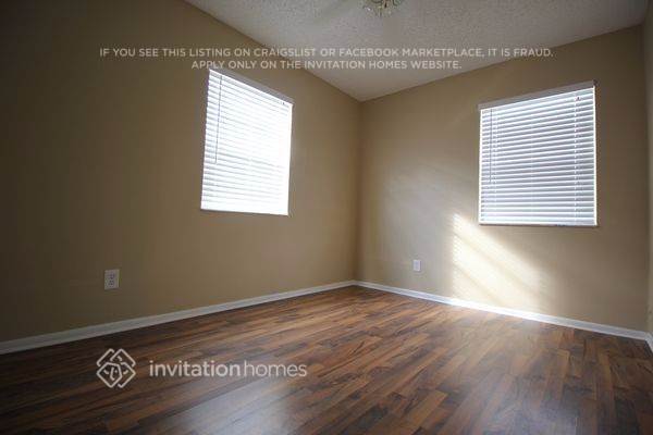 Building Photo - 6630 NW 24th Ct