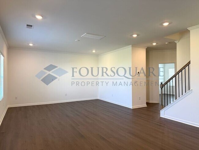 Building Photo - Spacious 4-Bed Home with Flex Room, Loft, Screened Porch & 2-Car Garage – Convenient to Angier an...