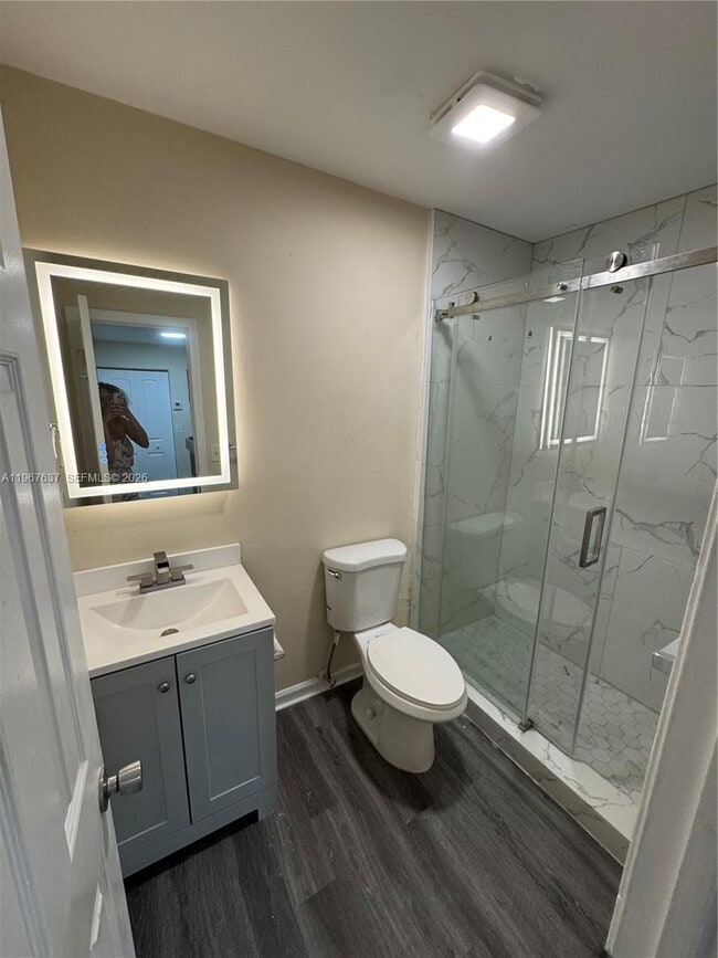 Building Photo - 129 San Remo Blvd