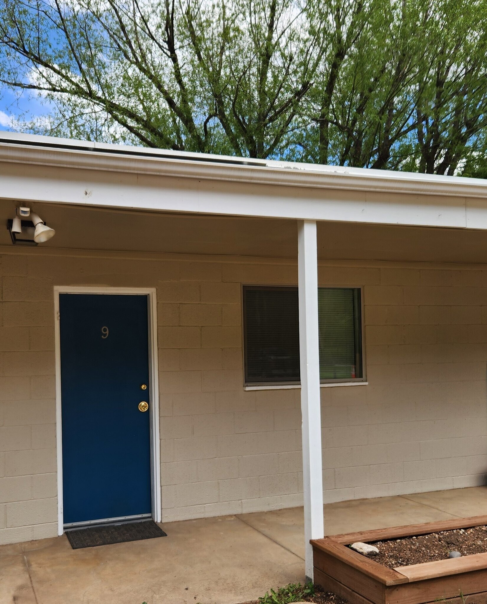 Building Photo - 10370 Ute Pass Ave