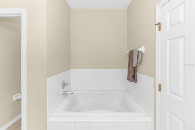 Building Photo - 540 Pinebranch Cir