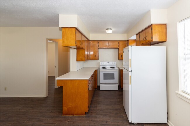 Building Photo - 306 Virginia Dr