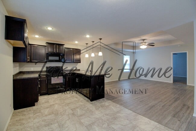 Building Photo - 3 Bedroom in Nixa!