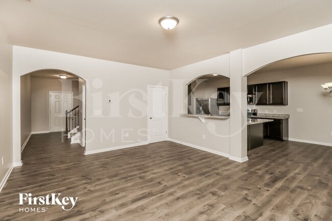 Building Photo - 201 Southwind Cir