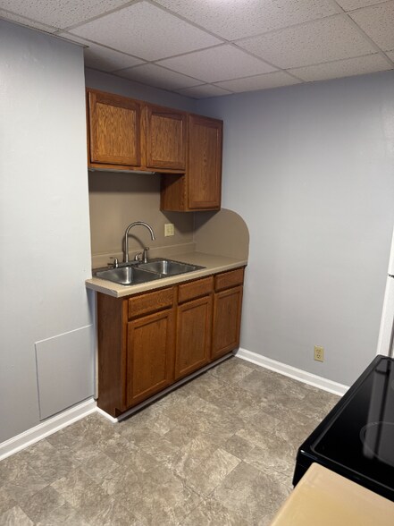 Building Photo - 30 N Earl St