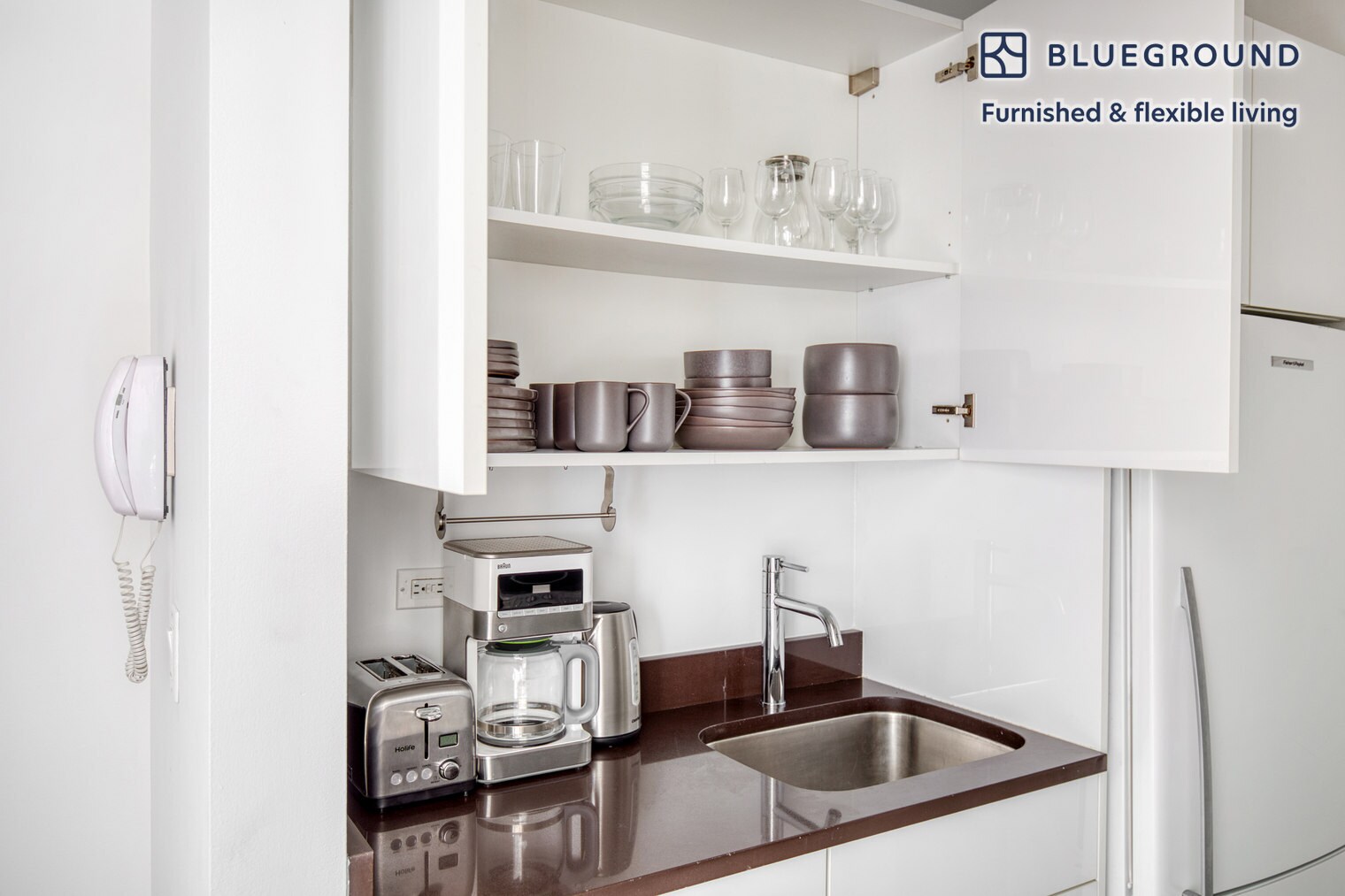 Building Photo - 212 W 91st St