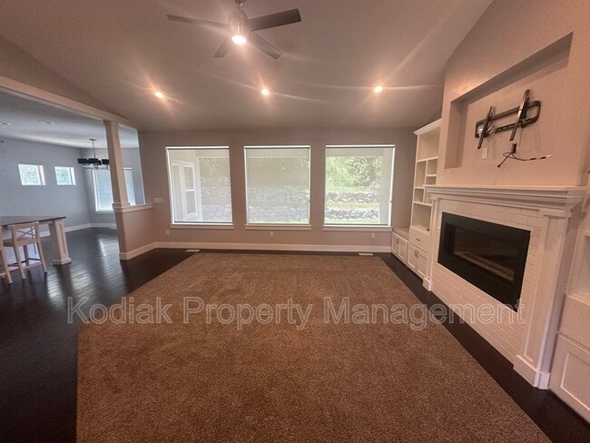 Building Photo - 7555 S 1740 E