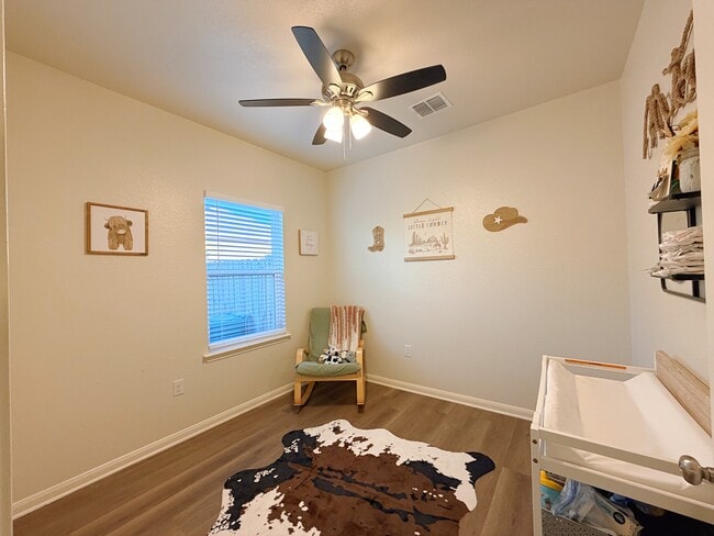 Building Photo - 638 Marbauch Ave