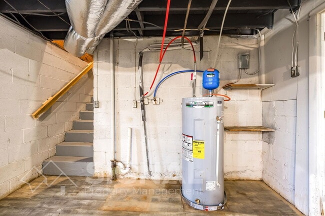 Building Photo - 330 Harlem Ave