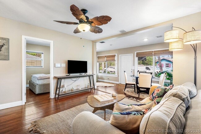 Building Photo - 314 S Palmway