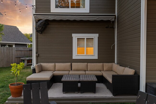 Building Photo - 836 Coiner Ct