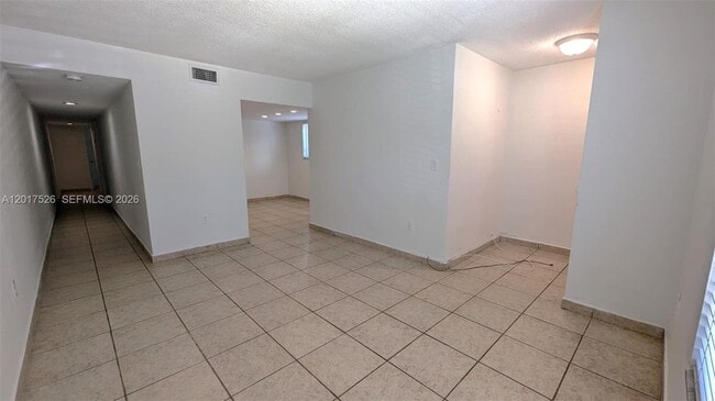 Building Photo - 3525 SW 25th Ter
