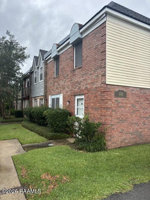 Building Photo - 1312 Dulles Dr