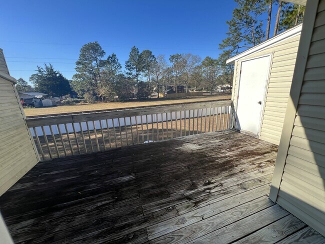 Building Photo - Apartment for Rent