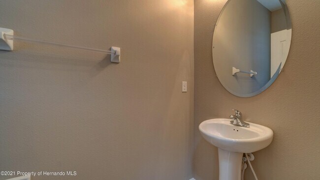 Building Photo - 13576 Hunters Point St