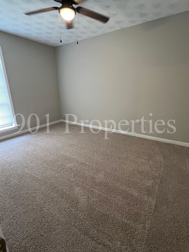 Building Photo - 5140 Longmeadow Cove
