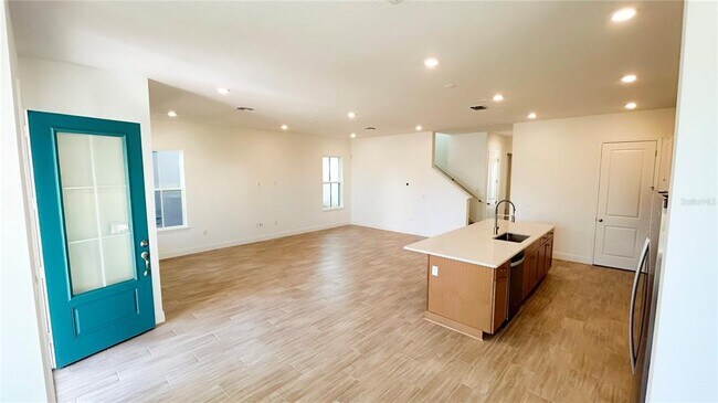 Building Photo - 9851 Gobat Aly