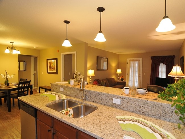 Kitchen - Ivy Terrace Senior Residences
