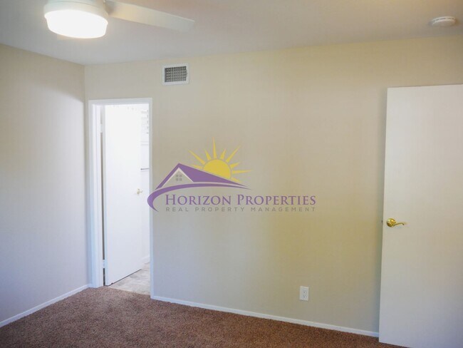 Building Photo - Remodeled 3 Bed 2 Bath 1,215 Sq Ft Citrus Heights Home