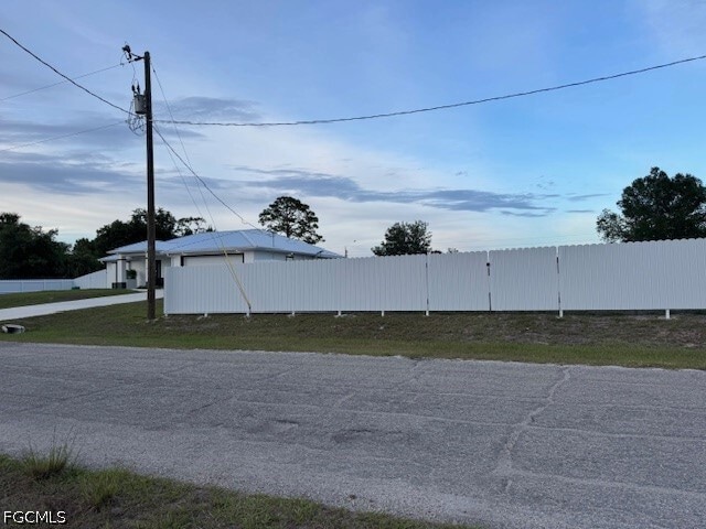 Building Photo - 3323 Clearview Cir