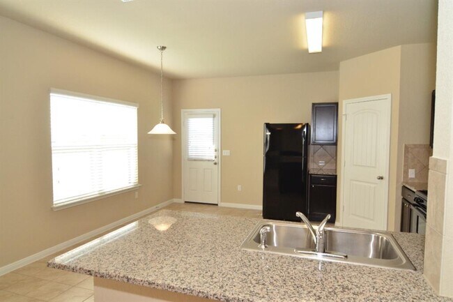 Building Photo - 261 Northern Flicker St