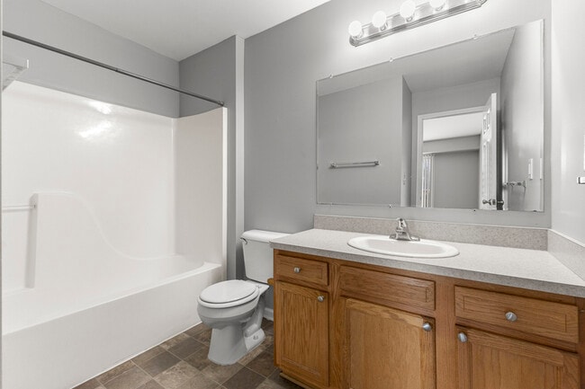 Building Photo - 13165 Turnberry