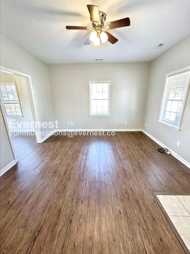 Building Photo - 4350 Wakeman Dr